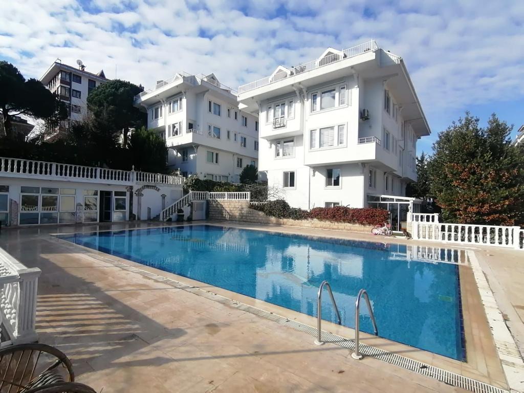 Sonraki resim için tıklayın SİTE İÇERİSİNDE KİRALIK 3+1 ARAKAT DAİRE